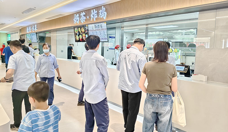食堂经理的一天，到底在忙些啥